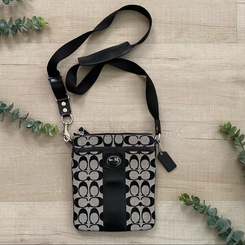 COACH Kitt Messenger Crossbody Jacquard Travel Bag